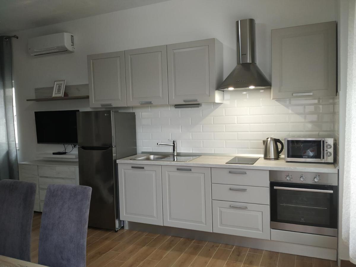 Apartment Mativa Макарска Экстерьер фото